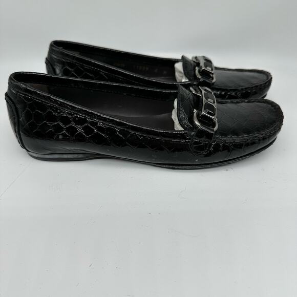 Stuart Weitzman Patent Leather Croc Embossed Wedge Buckle Loafer Women’s 4 - Picture 2 of 15